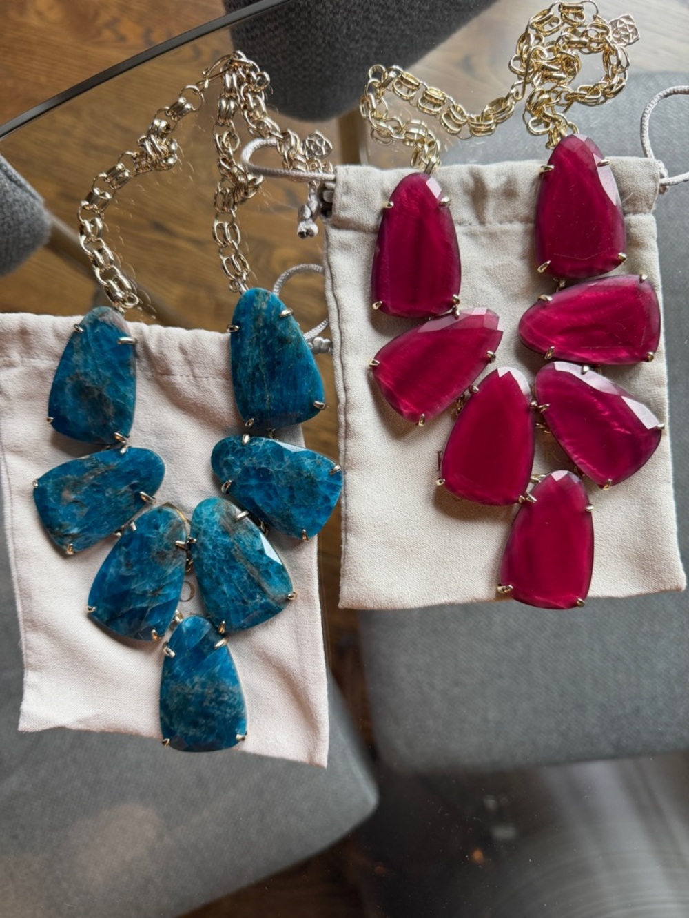 Kendra Scott Harlow Statement Teardrop Pendant Necklaces. Burgundy & Blue Set - Picture 3 of 6